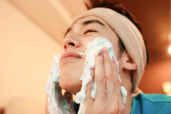 men's face wash