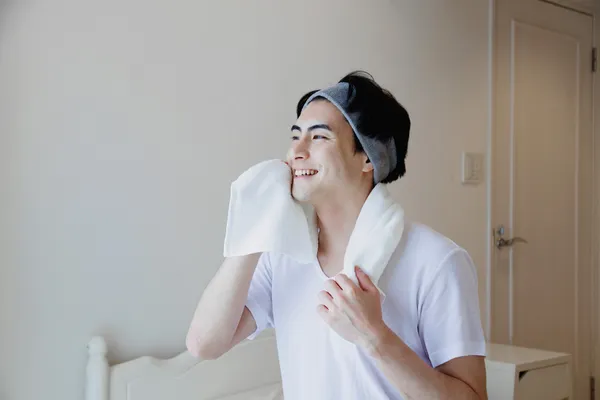 men's face wash