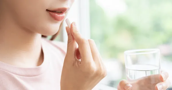 膝関節サプリはいつから飲み始めるべき?